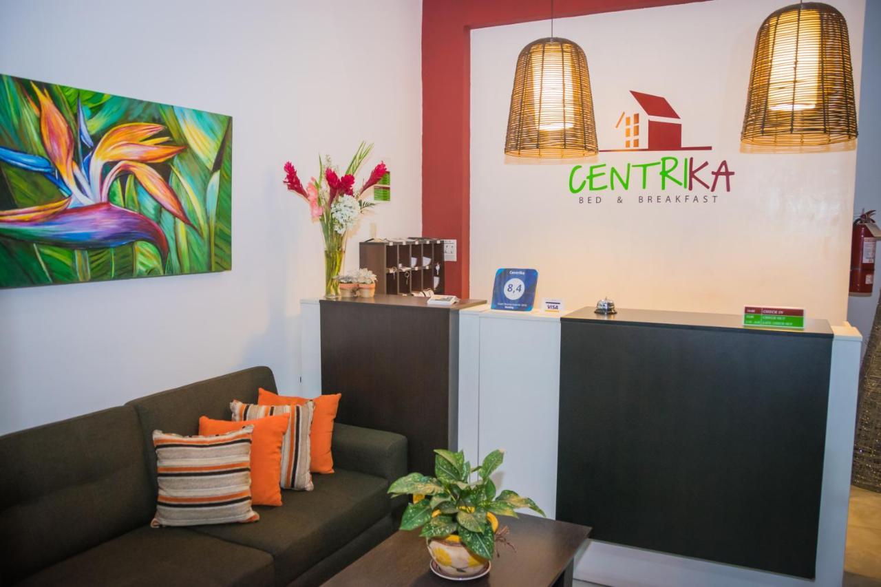 Hostal "Centrika" タラポト エクステリア 写真