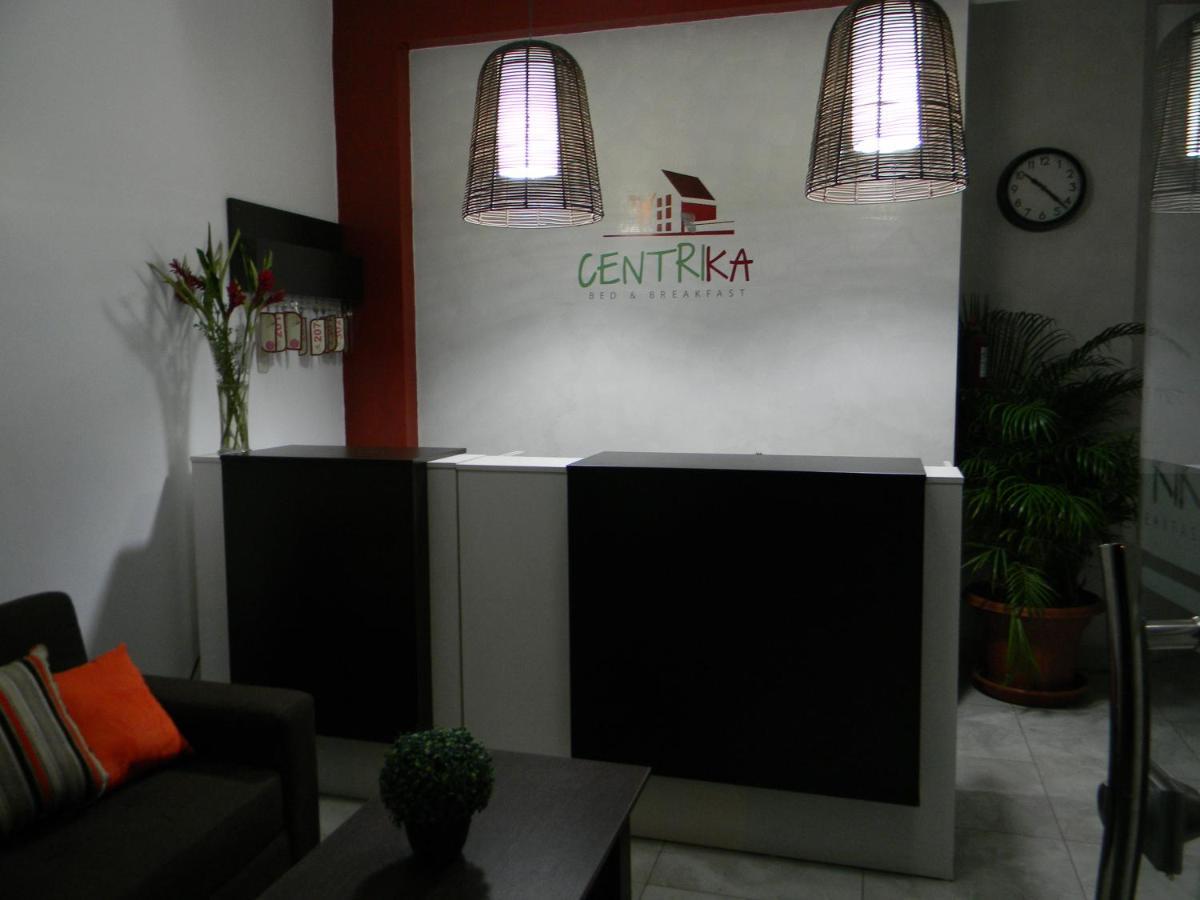Hostal "Centrika" タラポト エクステリア 写真